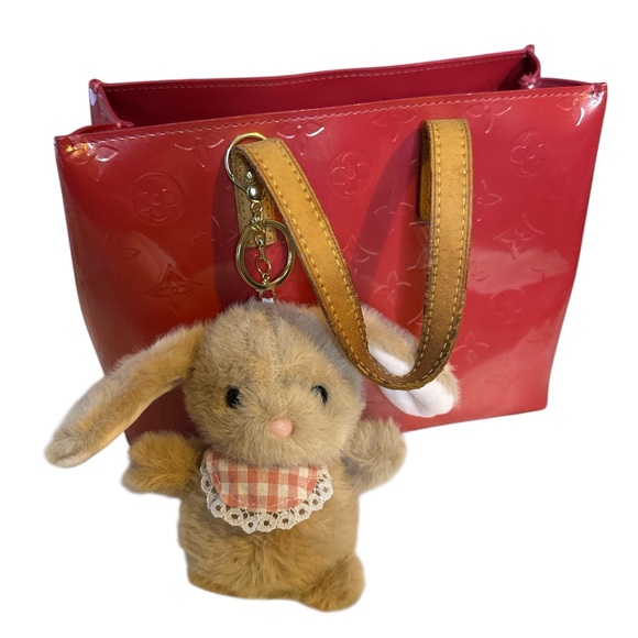 Plush Bunny Keychain - Rabbit Charm For Bags & Backpacks, Available In Khaki NWT - Picture 5 of 6